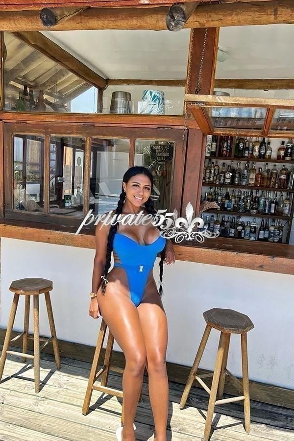 Public photo 5 of Bruna Mello