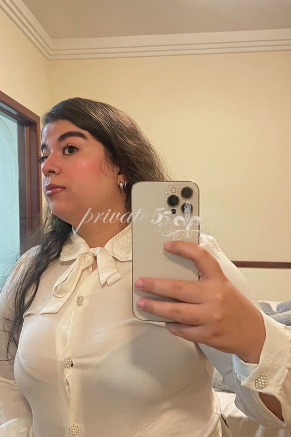 Public photo 2 of Isabella Montclair