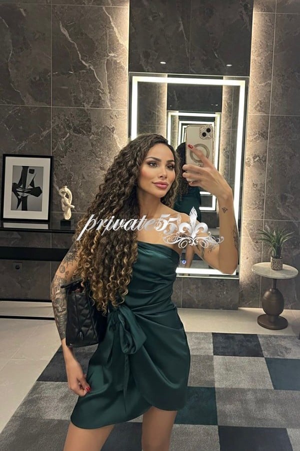 Public photo 18 of Anastácia Louise