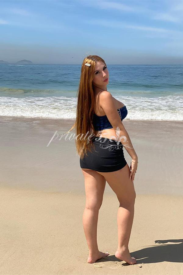 Public photo 7 of Anne Mel