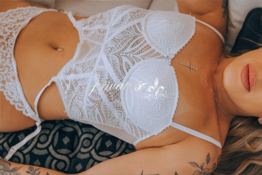 Public photo 16 of Nina Bellini