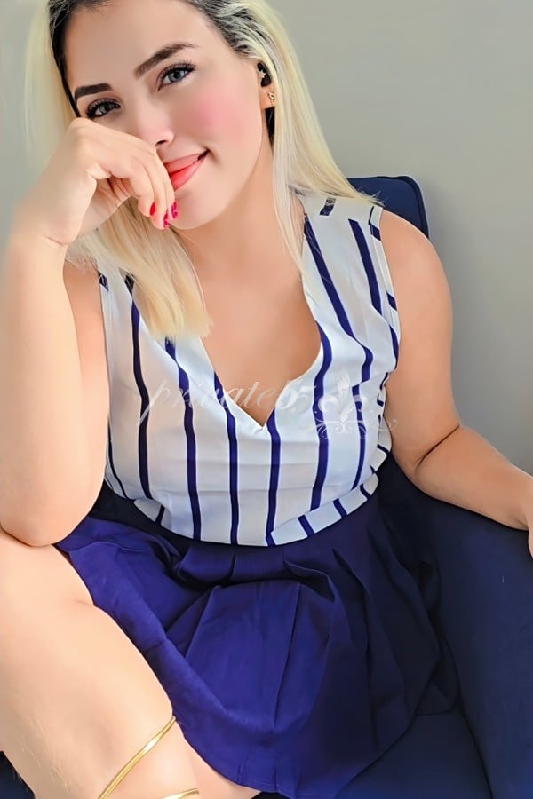 Public photo 4 of Sofia Lemos