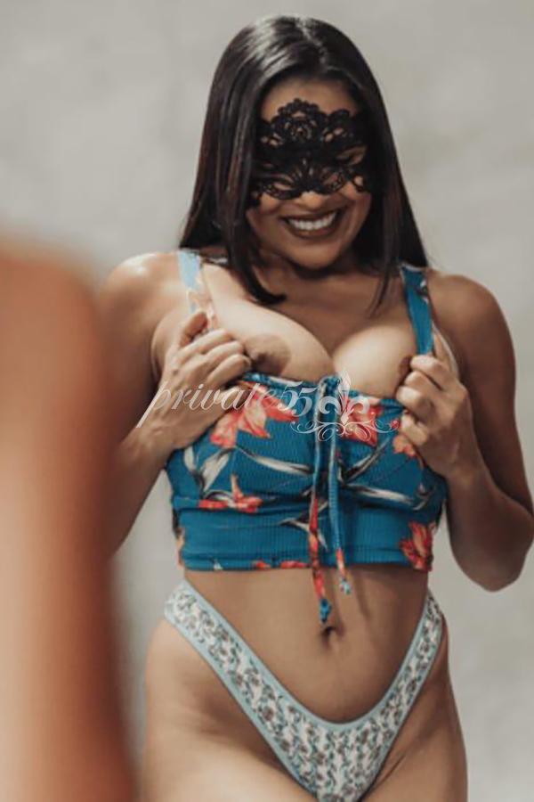 Public photo 7 of Gatinha Timida