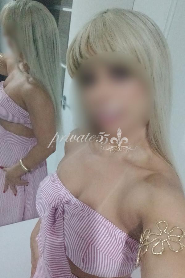 Public photo 3 of Valeska Faris