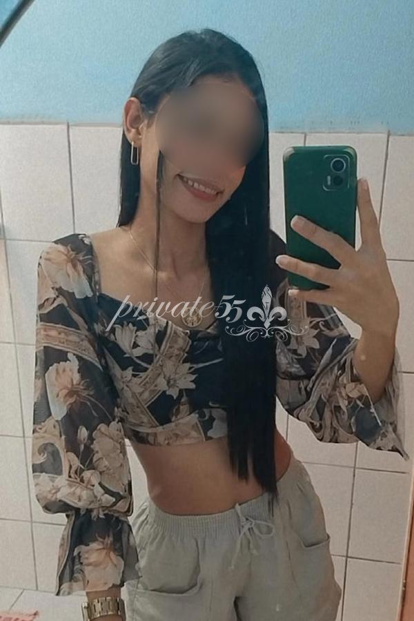 Public photo 3 of Luna Steffani