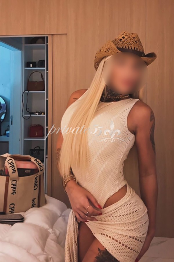 Public photo 26 of Lauren Nowak