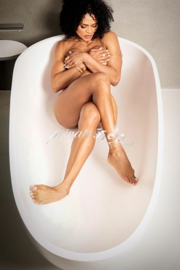 Public photo 21 of Kamalla Lee