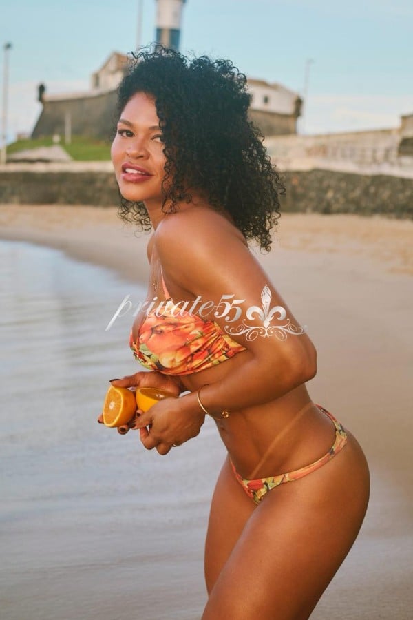 Public photo 12 of Kamalla Lee