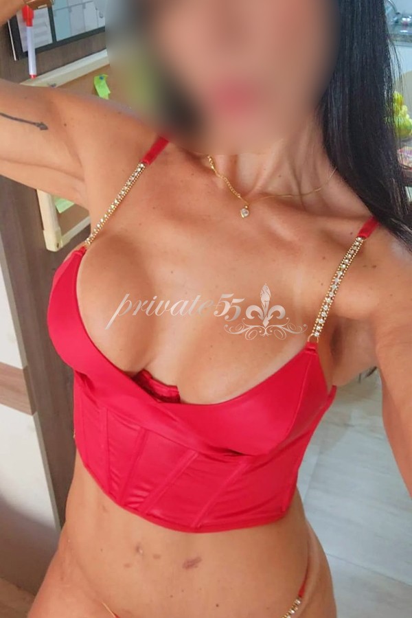 Public photo 18 of Anna Dias