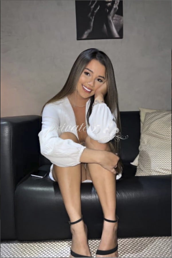 Public photo 20 of Becca Nunes