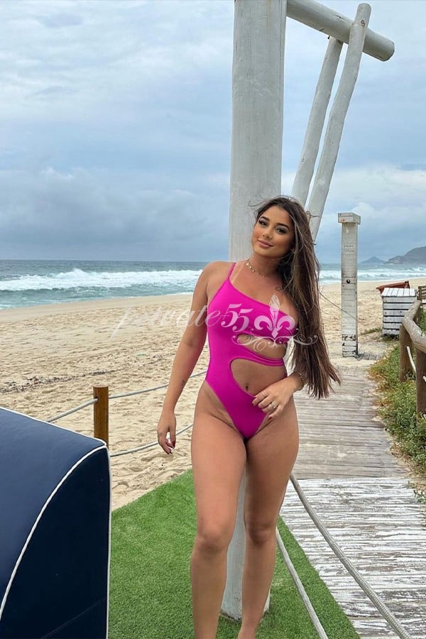 Public photo 12 of Becca Nunes