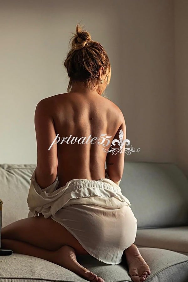 Paula Lenz, garota de programa, foto 6