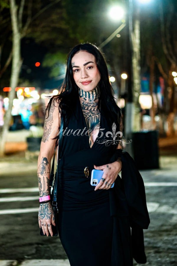 Public photo 10 of Vitória Lins