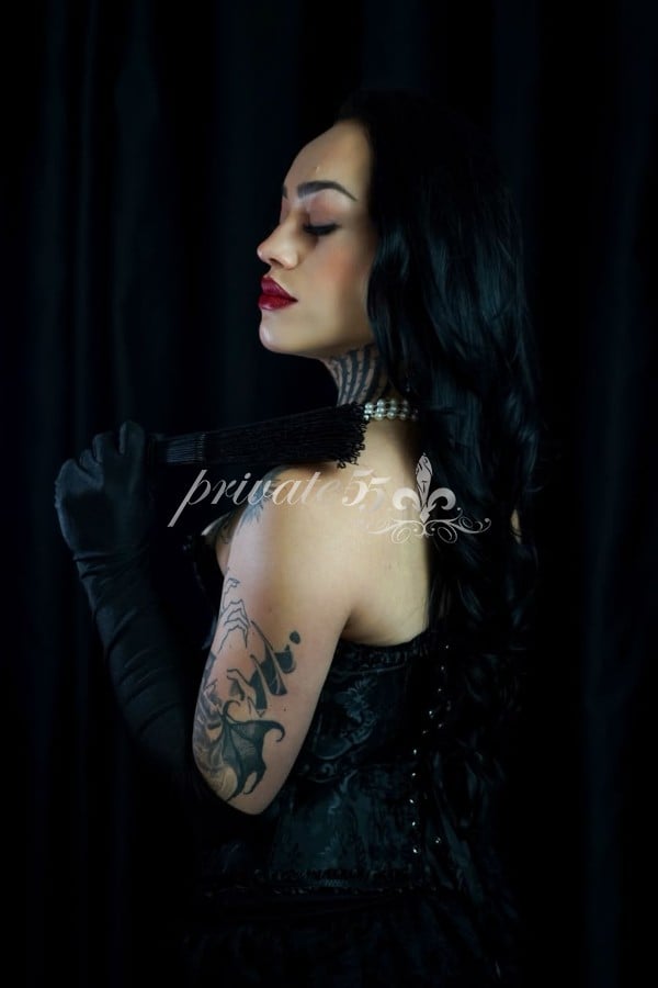 Vitória Lins, garota de programa, foto 2