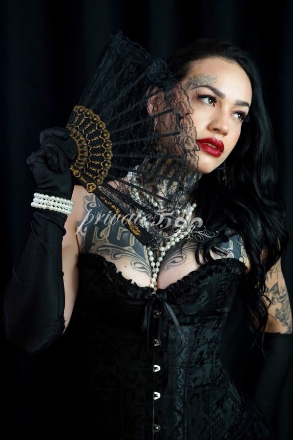 Vitória Lins, garota de programa, foto 6