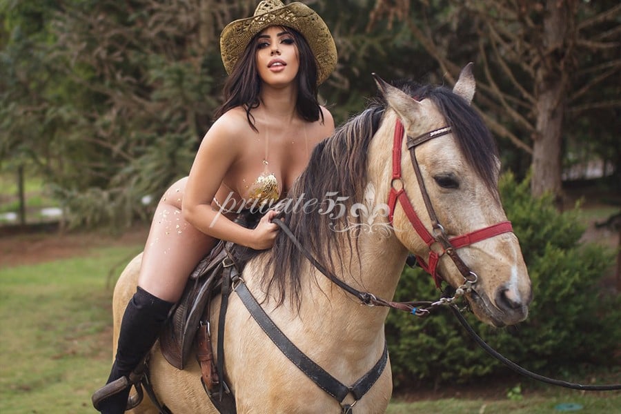 Public photo 25 of Lanna Belford