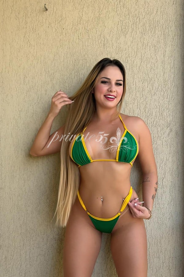 Public photo 3 of Helena Godoy