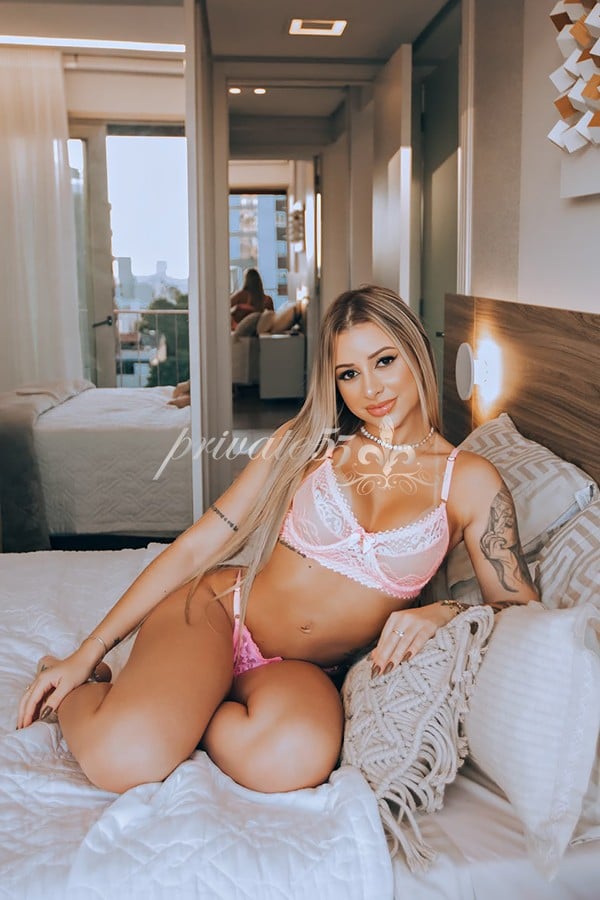 Public photo 14 of Luiza Vegas