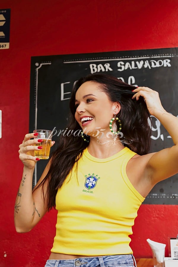 Marcella Mendes acompanhante em Água Verde, Curitiba - PR
