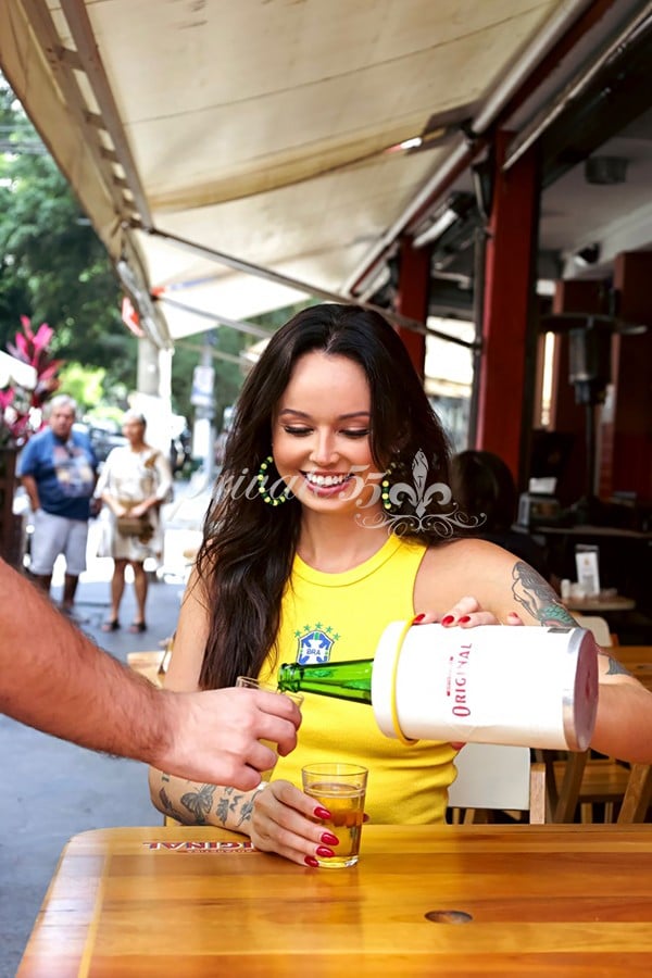 Public photo 29 of Marcella Mendes