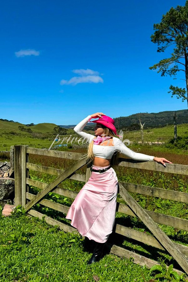 Public photo 2 of Lorena Lolly