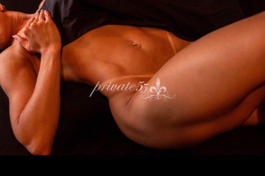 Public photo 4 of Mari Divine