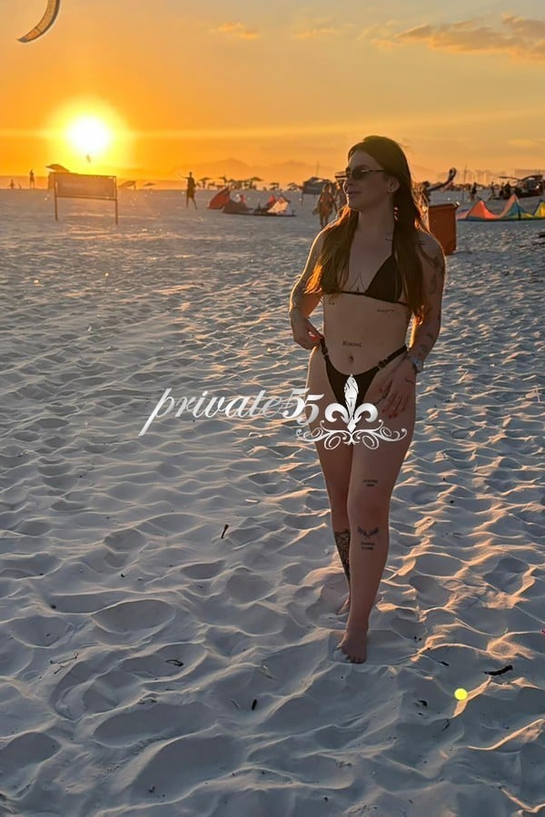 Lara Ruiva, garota de programa, foto 10
