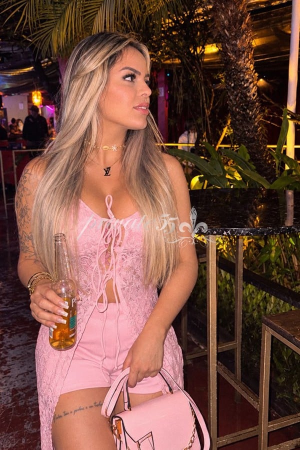 Camilla Devine, garota de programa, foto 14