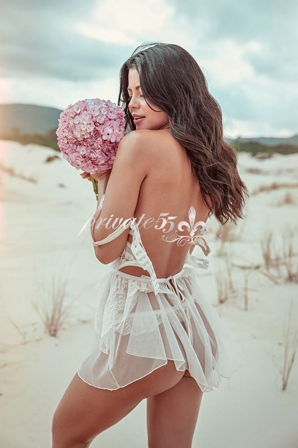 Public photo 7 of Luna Leão