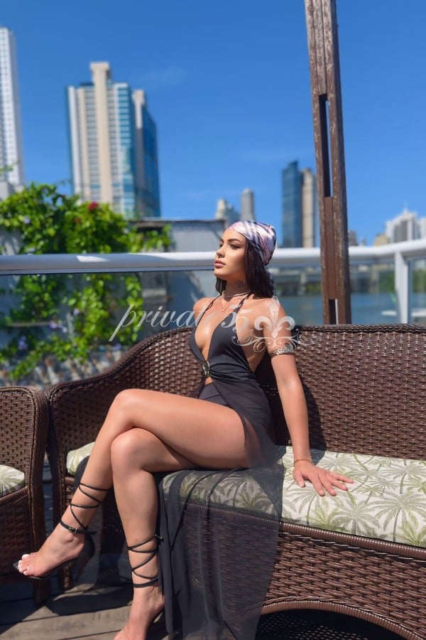 Public photo 3 of Vitória  Muniz