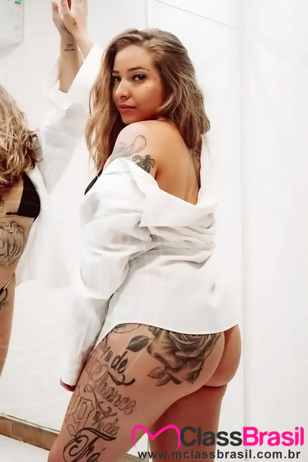 Public photo 9 of Sofia Hart