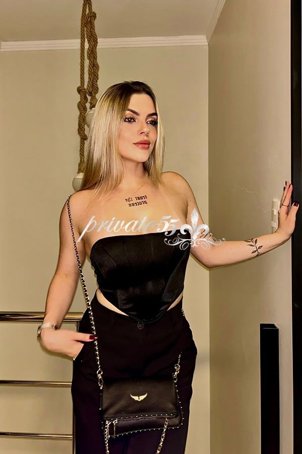 Public photo 5 of Sophia Santos