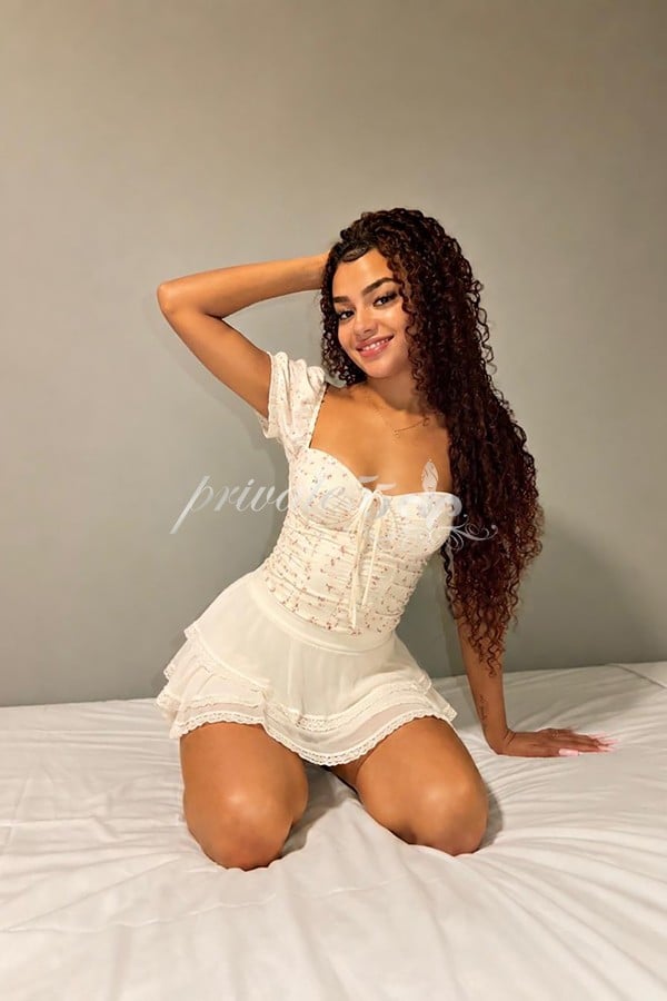 Maya Mendes, garota de programa, foto 6