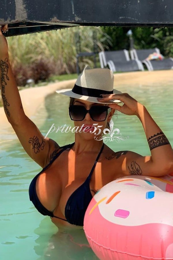 Rhiana Boss, acompanhante de luxo, foto 25
