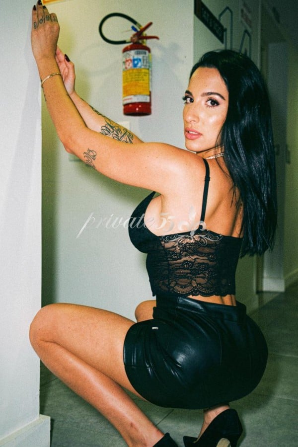 Public photo 4 of Thaís De Vargas