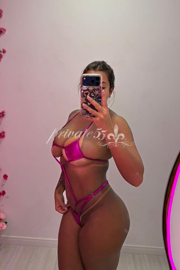 Public photo 14 of Rebeca  Duarte