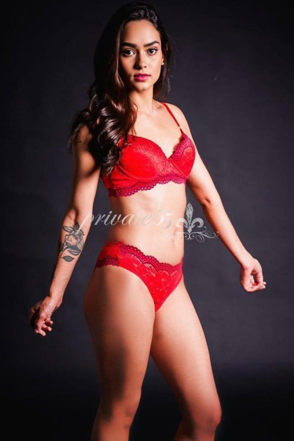 Malu  Magalhães companion in São Paulo - SP