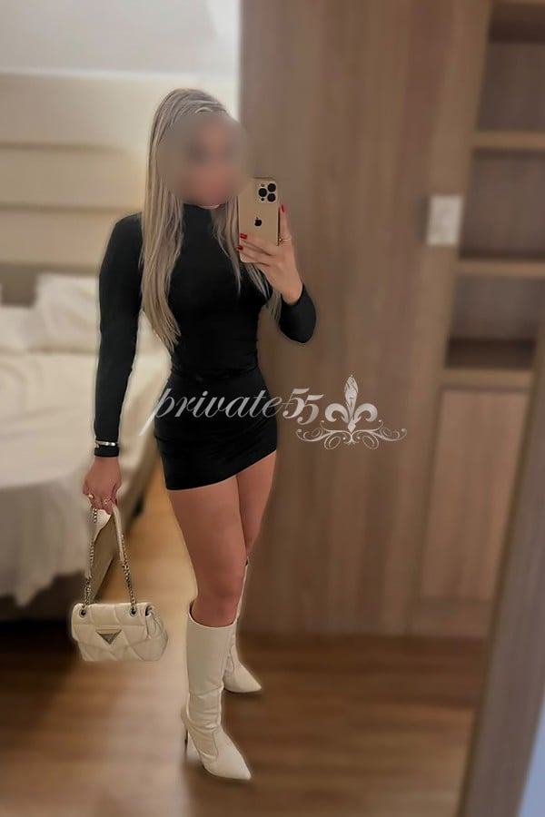 Public photo 8 of Isis Duarte