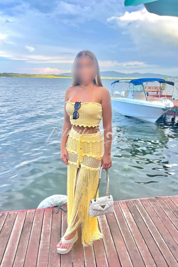 Public photo 7 of Isis Duarte