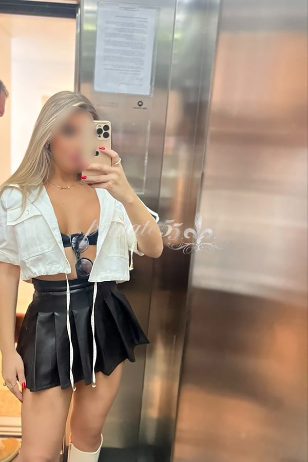 Public photo 6 of Isis Duarte