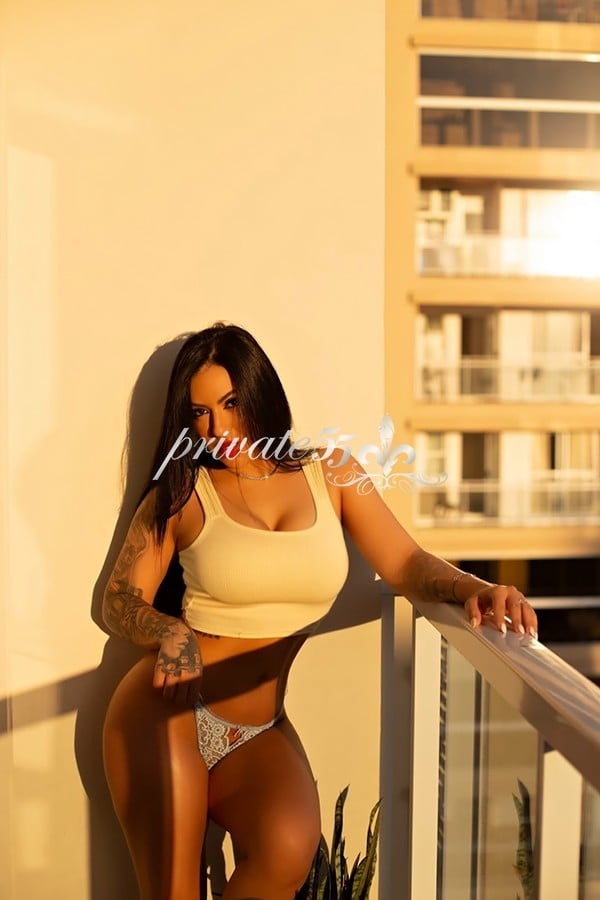 Public photo 29 of Tati Prado