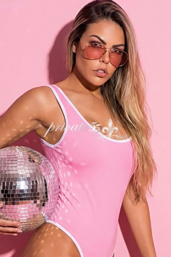 Public photo 29 of Paula Prado