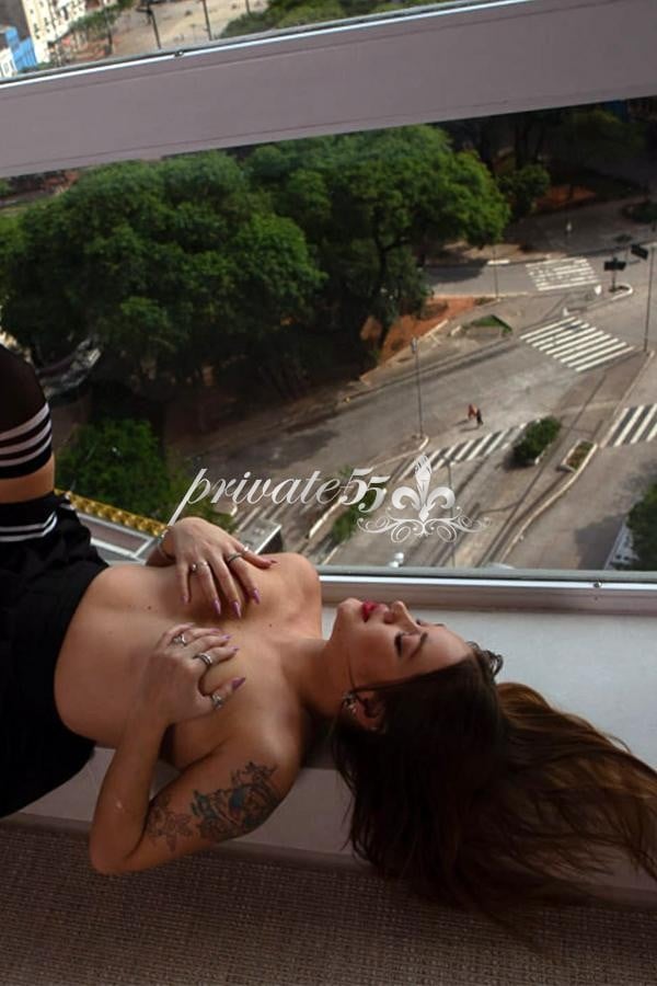 Public photo 4 of Olívia Ortiz
