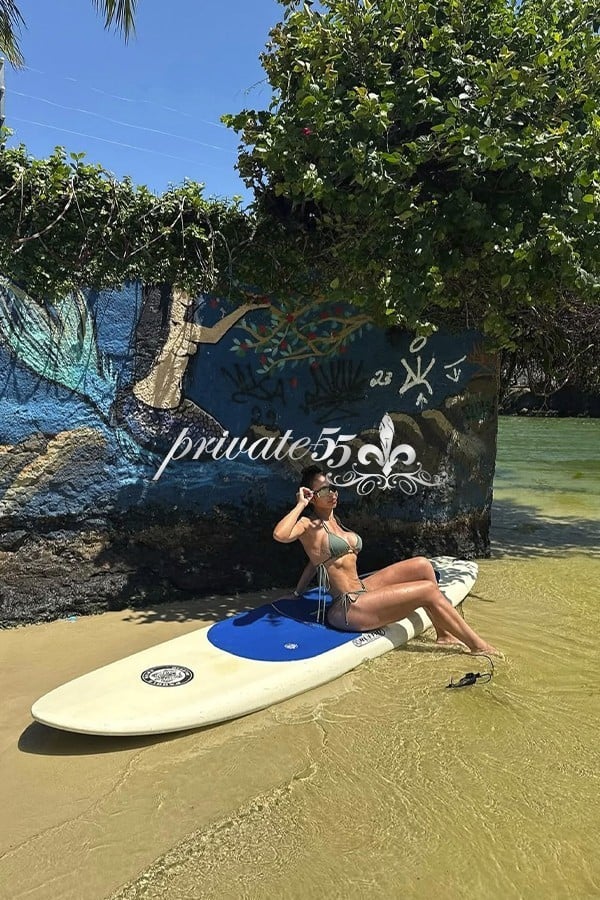 Public photo 12 of Ísis Goulart