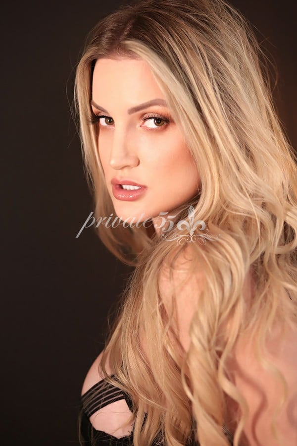 Mirella Muller companion in Bela Vista, São Paulo - SP
