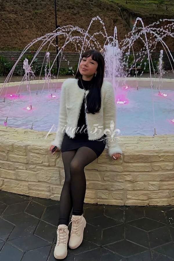 Public photo 2 of Luna Angel