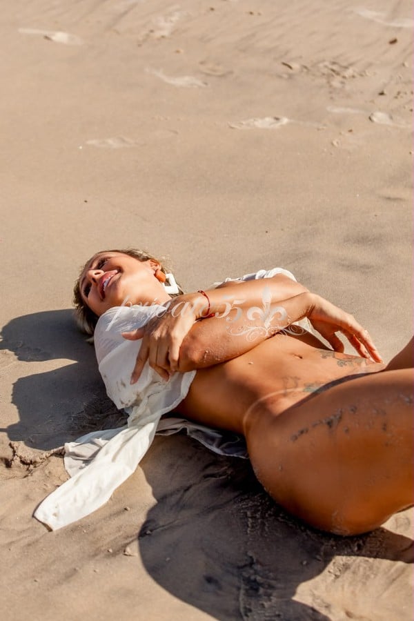 Public photo 2 of Lucy Guedes