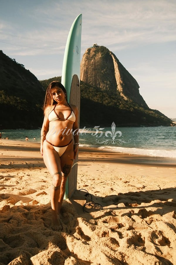 Public photo 11 of Bea  Machado