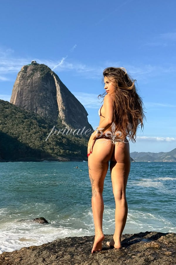 Public photo 10 of Bea  Machado