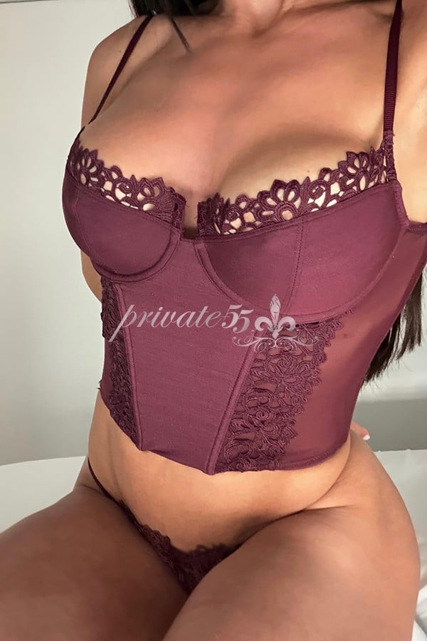 Public photo 12 of Liza Dutra